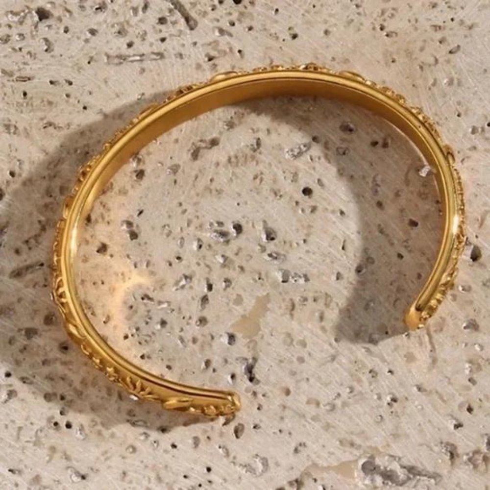 NEW 18K GOLD SUN MOON STAR CUFF BRACELET, NICE BRACELET, CUTE BRACELET - Picture 4 of 5